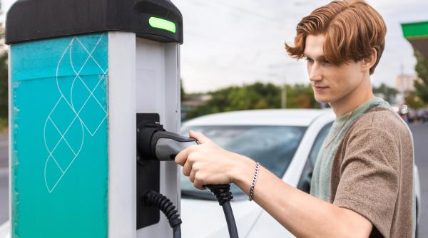 statii de incarcare electrica si pe baza de hidrogen la fiecare 60 km pe soselele din spatiul comunitar va fi posibil si in romania