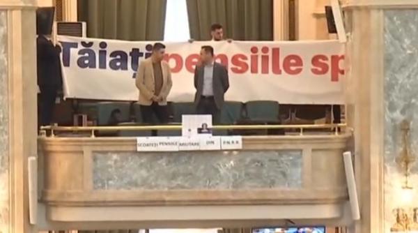 usr s a intors la vechile obiceiuri protest in senat