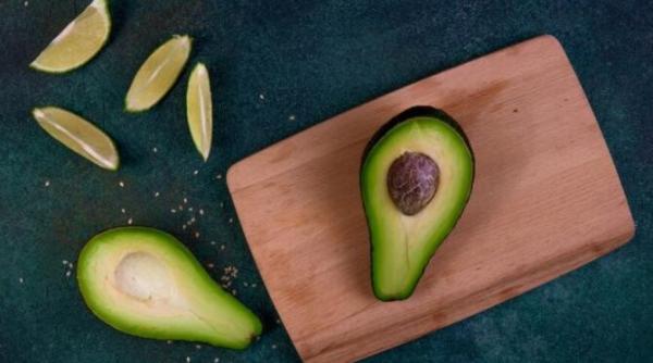 cum si la ce se foloseste samburele de avocado 5 idei originale