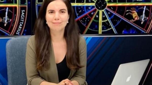 calendar astrologic aprilie 2023 cu daniela simulescu zodiile de foc si de aer vor fi cele mai rasfatate video