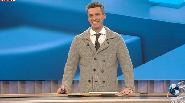 cati bani a facut ana morodan din influencereala mircea badea deci simt nevoia cu atat mai mult sa o mangai pe cap si sa o ocrotesc