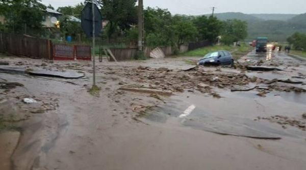 inhga codul portocaliu si cod galben de viituri in urmatoarele 72 de ore