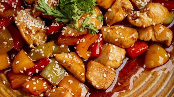 3 retete cu pui gata in 30 de minute