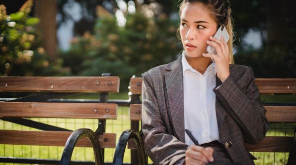 cum raspunde la telefon fiecare zodie nativii care ti ar inchide in nas