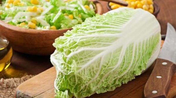 salata cu varza chinezeasca pentru masa festiva toti oaspetii vor cere reteta