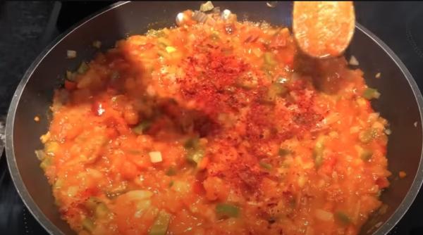 omleta turceasca menemen cum se prepara