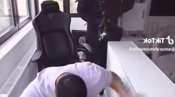 allin regele tiktok ului retinut de politisti in timpul unui live pentru amenintare si tulburarea linistii publice inca din luna mai 2022 video