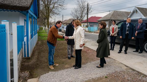 vizita regala la jurilovca majestatea sa margareta custodele coroanei si alteta sa regala sofia au fost fascinate de traditiile locale