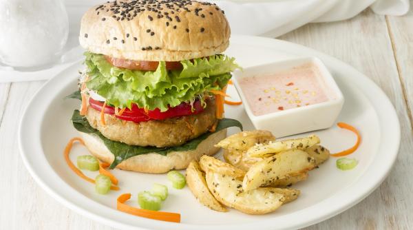 burger de peste reteta delicioasa