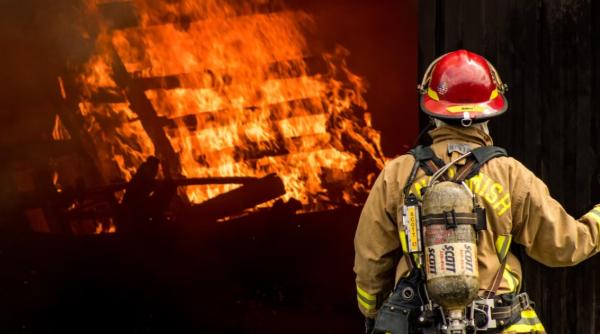 explozie la santierul naval midia muncitori raniti