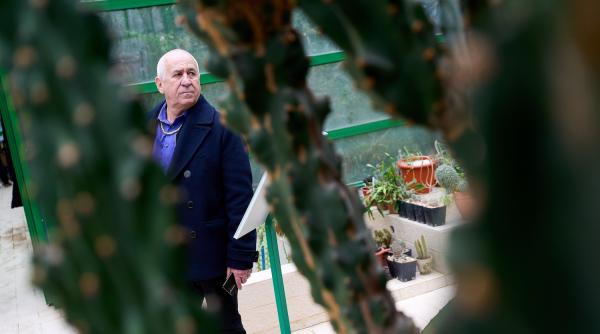 ne au lipsit banii patinele mele erau doua bucati de sarma groase george mihaita amintiri din copilarie radeau profesorii si curgeau notele de 4 o bucurie