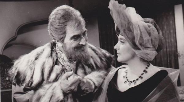 nu e talentata dar e tare n tata asa zicea lumea despre printesa rosie fiica lui gheoghiu dej juca prost dar primea cele mai bune roluri