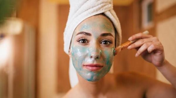 hreanul intinereste tenul si elimina pistruii prepara cateva masti de fata cu aceasta planta plina de vitamine