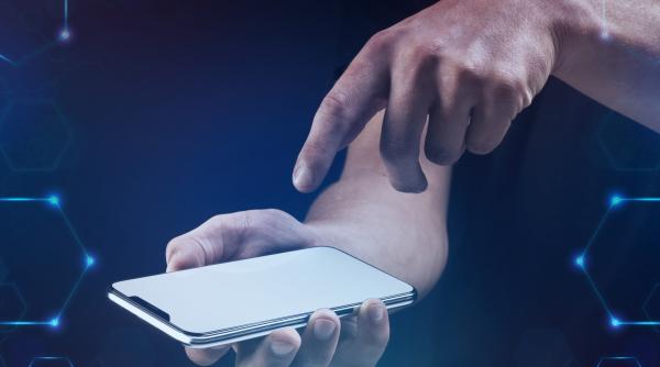 niels schnecker a spus cum crede ca ne asculta tehnologia daca iti inchipui ca nu esti urmarit te inseli oricine poate cumpara informatiile video