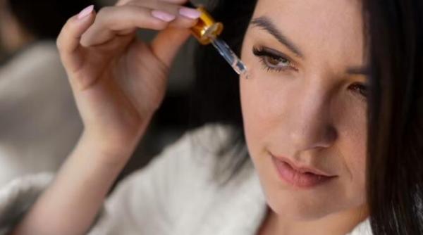 uleiuri esentiale naturale care mentin pielea tanara si sanatoasa