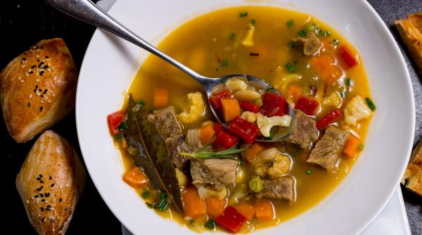 ce trebuie sa stii despre ciorba de miel anca ionita este probiotic important dar poate duce la hipertensiune guta si probleme renale