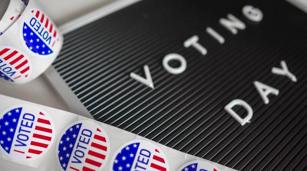 fox news este acuzata de defaimare dominion voting systems solicita despagubiri de 1 6 miliarde de dolari