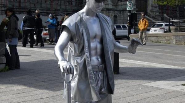 statuia vivanta o arta in sine malaimare multi sunt animatori stradali eu sustin cu tarie ca este de domeniul actorului profesionist