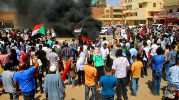 razboi civil si saracie lucie in sudan conflictul dintre armata si trupele paramilitare fac prapad la khartoum peste 100 de morti video