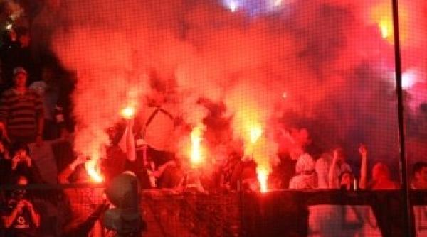 arestari inainte de steaua dinamo ultrasii s au luat la bataie in ghencea