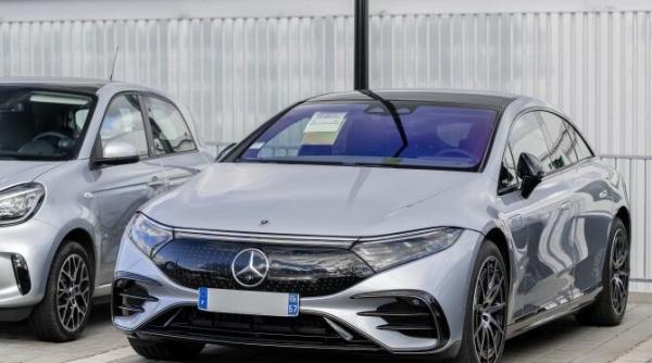 mercedes a primit aprobarea oficiala pentru vanzarea activelor din rusia dar pastreaza optiunea rascumpararii