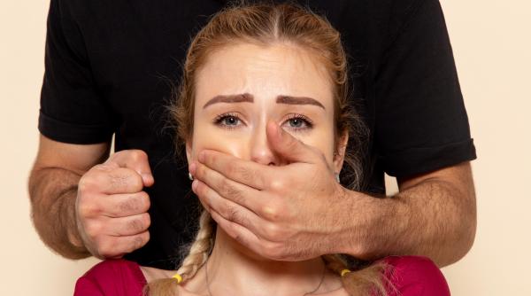 femeile expuse violentei domestice in tarile de origine pot primi statutul de refugiat in ue