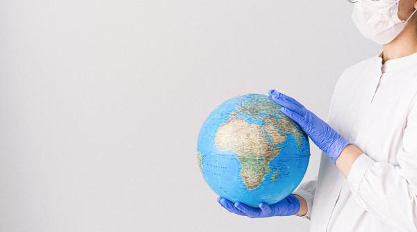 in anul 2050 se estimeaza ca vor muri 10 milioane de oameni dr gabriel dina atrage atentia daca ne am uita la cat ne costa bolile deciziile ar fi usor de luat