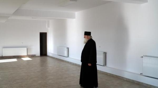 ips calinic demonteaza petitia lui baconschi si papahagi cei care doresc sa sarbatoreasca pastile odata cu noi o pot face insa nu crestinii ortodocsi odata cu acestia