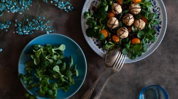 un intreprinzator si a facut cea mai mare ferma din vestul tarii de microplante a inceput cu cateva caserole in geamul bucatariei