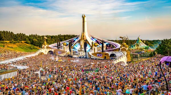 tomorrowland 2023 peste 600 de artisti electro dance pe scenele celui mai important festival european