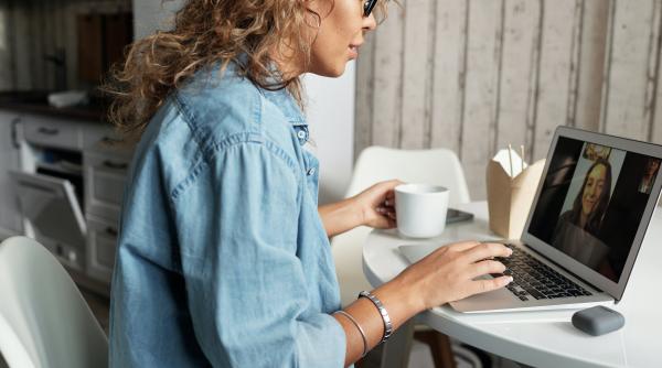 cum sa iti gasesti online imaginile furate acest site web gaseste toate fotografiile tale