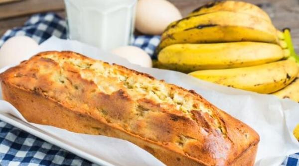 budinca din paine cu banane un mic dejun rapid si sanatos