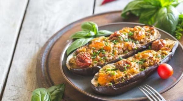 vinete umplute in stil grecesc un adevarat rasfat pentru gurmanzi