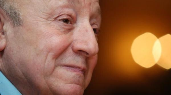 marinus moraru file de poveste intai a schimbat macazurile apoi vietile romanilor a fost copil sarac si a muncit de tanar