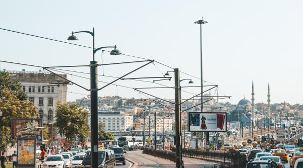 proiect de lege pentru depasirea pe linie continua detaliile care mai mult incurca inseamna ca pot depasi si in curba si pe ceata