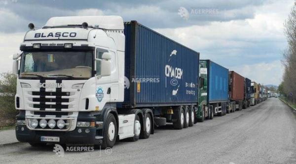 protest in polonia ucraina a limitat intrarea in tara a camioanelor europene cu marfa transportatorii nostri primesc amenzi si sunt hartuiti in ucraina