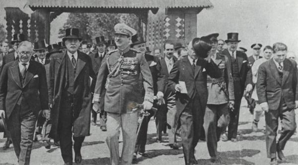 zilele muzeului satului 87 de ani 10 17 mai