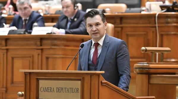 aur scandal in parlament si proteste violente in strada ionut stroe s a gresit deja astazi avem victime protestatarii detin gloante