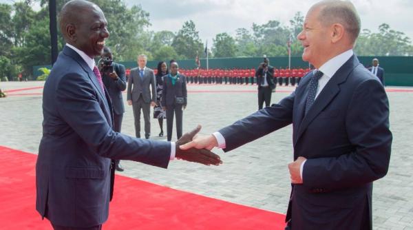 presedintele kenyei anunta un nou acord 250 000 de kenyeni vor fi trimisi in germania pentru a acoperi cerintele de forta de munca