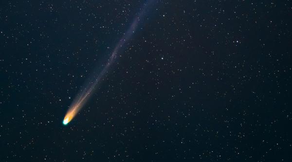 un obiect metalic care pare a fi un meteorit a lovit o casa din new jersey