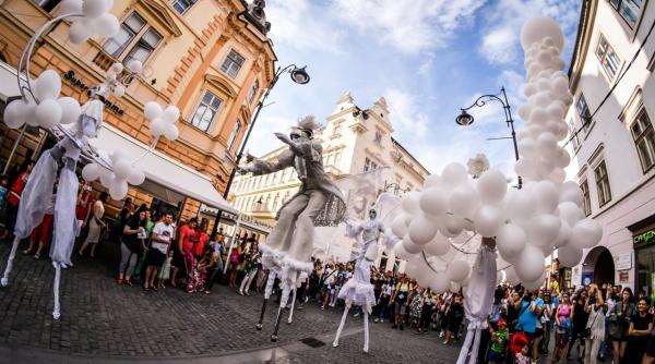 fits30 poarta deschisa din sibiu spre intreaga lume astrid fodor sibiul se transforma intr un hub international al artelor spectacolului