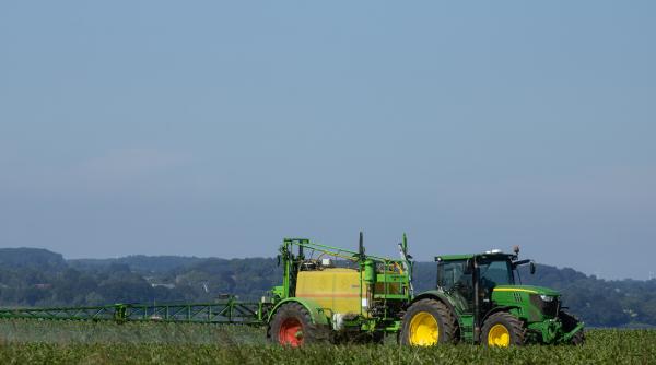 raport eurostat vanzarile de pesticide au scazut in romania cu 27prc