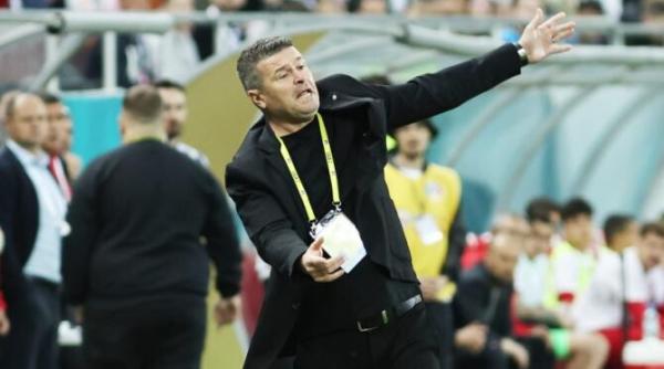 daniel oprita razboi cu florin talpan mi a zis sa plec daca nu castigam cu dinamo sa plece el de ce sa plec eu