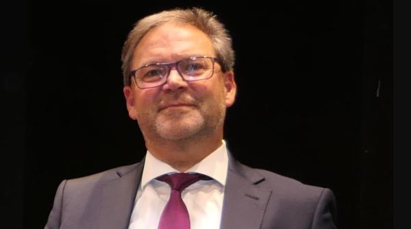 vicepresedintele federatiei germane de fotbal isi cere scuze dupa mesajul insultator adresat lui zelenski duminica