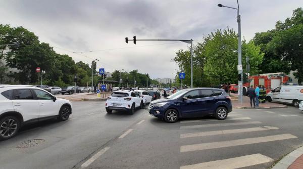 accident cu trei masini in sectorul 3 foto