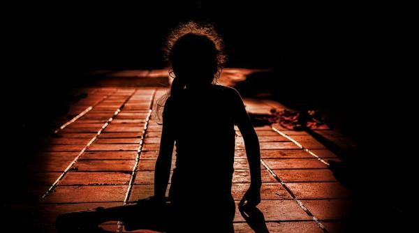 o fetita disparuta in 2017 a fost gasita la 6 ani distanta dupa ce cazul ei a fost mentionat intr un serial netflix foto in articol