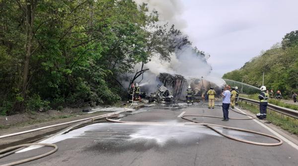 o cisterna cu substante periculoase a explodat langa bucuresti