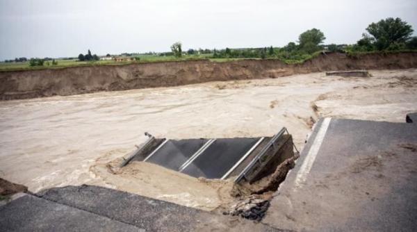 pagube de miliarde de euro dupa inundatiile catastrofale din italia