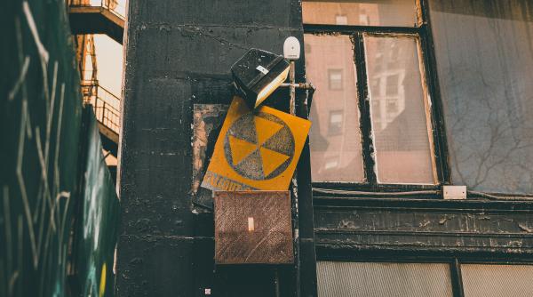 asistam la o intoxicare in stil putin norul radioactiv care ameninta europa un fake made in rusia atunci a fost si n au spus acum spun si nu este