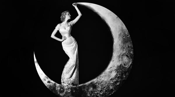 ce este luna neagra si ce legatura are cu femeile